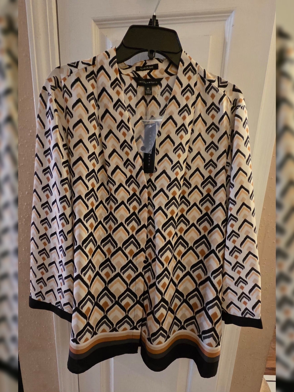 Geo Print Open Front Blouse in Cream, Black & Mustard